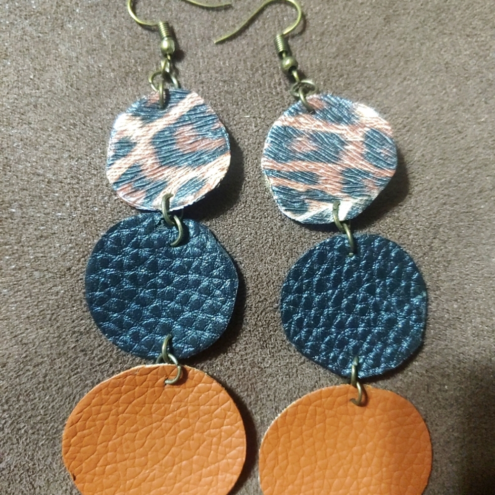 Pretty dangles